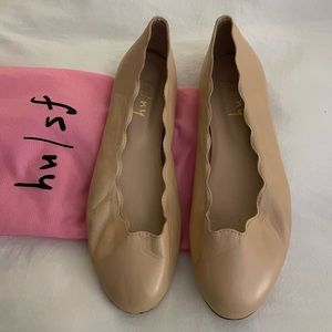 EUC French Sole scalloped flats size 9